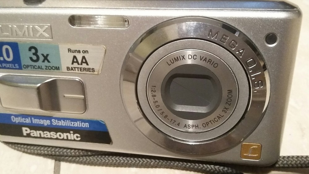 PANASONIC LUMIX DMC - LS2 5.0 mp