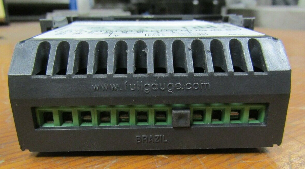 😎 FULL GAUGE MT-531RIL PLUS/01 TEMPERATURE & HUMIDITY CONTROLLER 12/24 VAC/DC