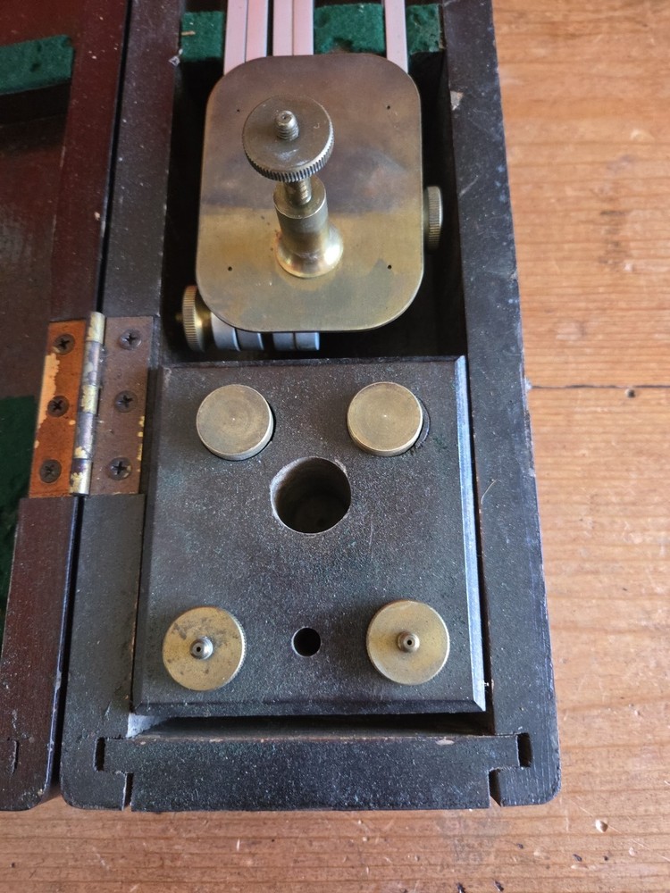 WWII U.S. Navy Ships 1944 Pantograph drafting Machine/Tool With Box