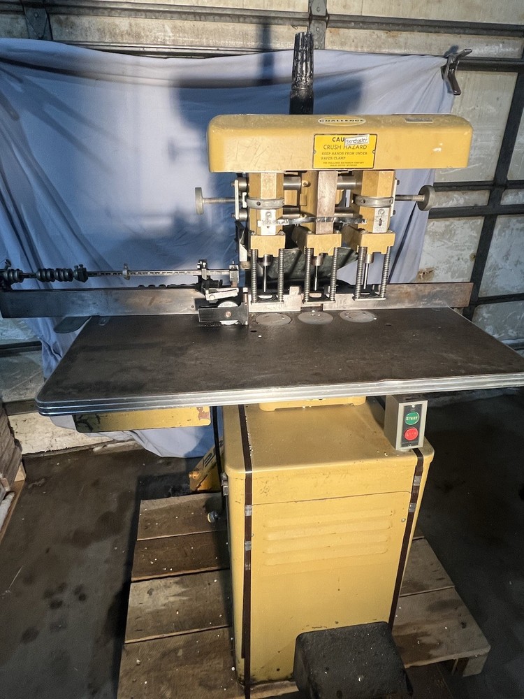 Acme Wire Sticher Model A