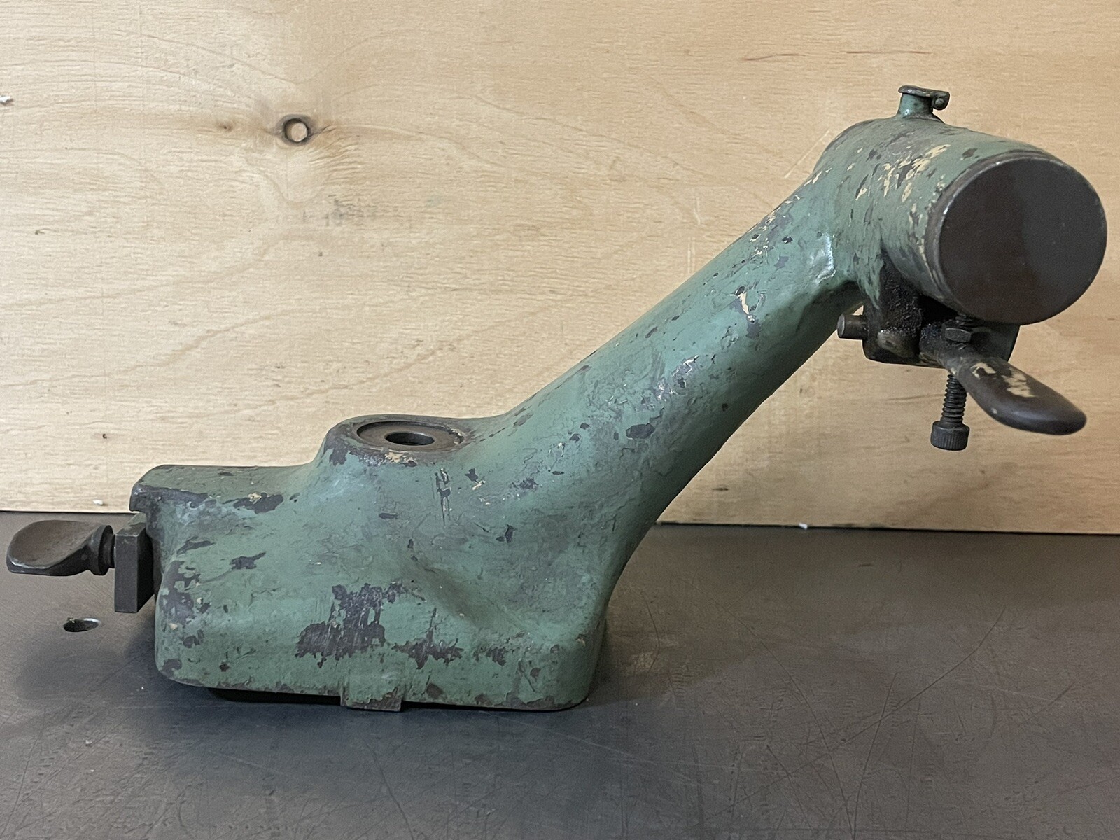 K.O. LEE TOOL & CUTTER GRINDING CENTER - TAIL STOCK -