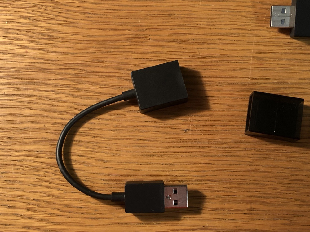 Microsoft Wireless Display Adapter - Model 1733