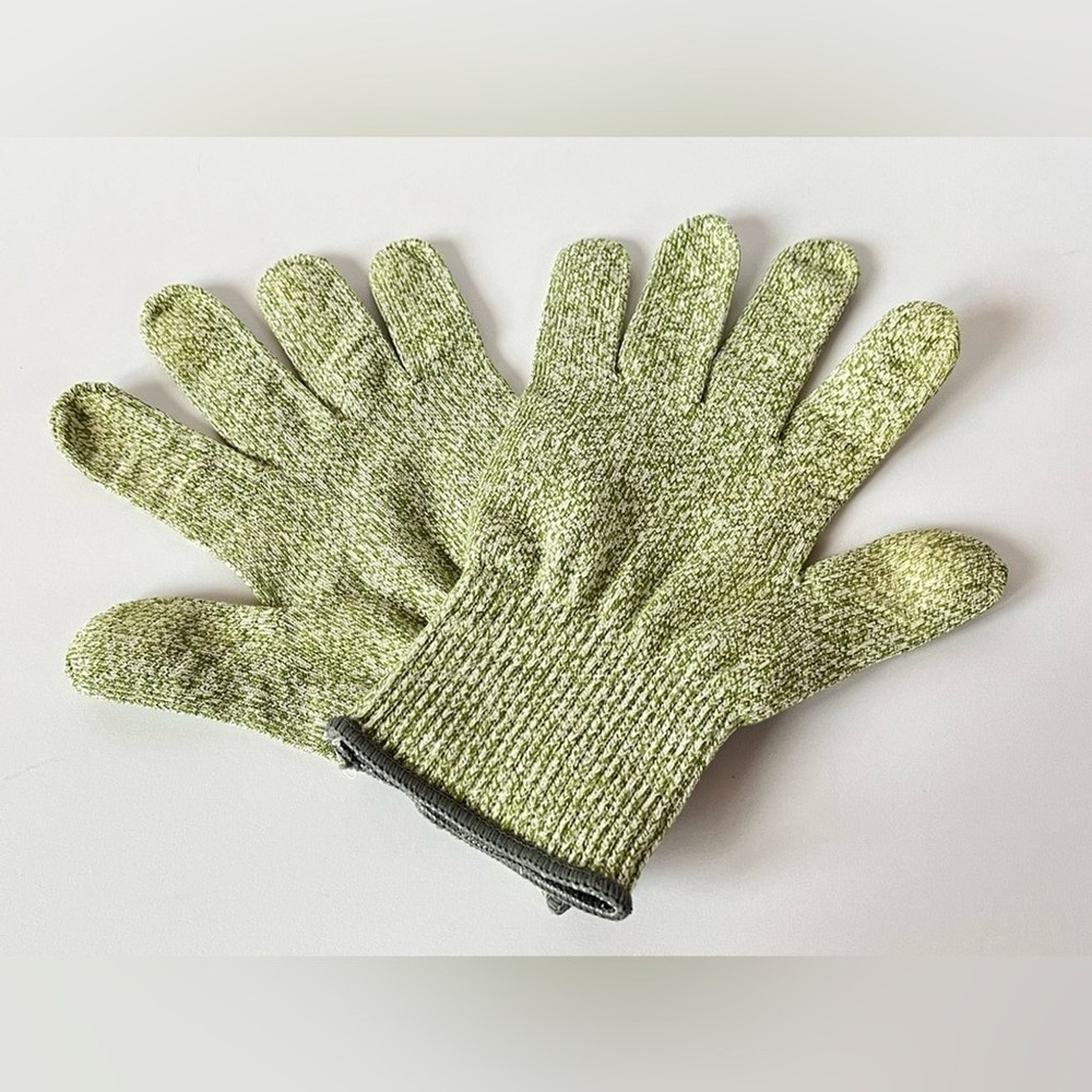 Cut-Resistant Gloves