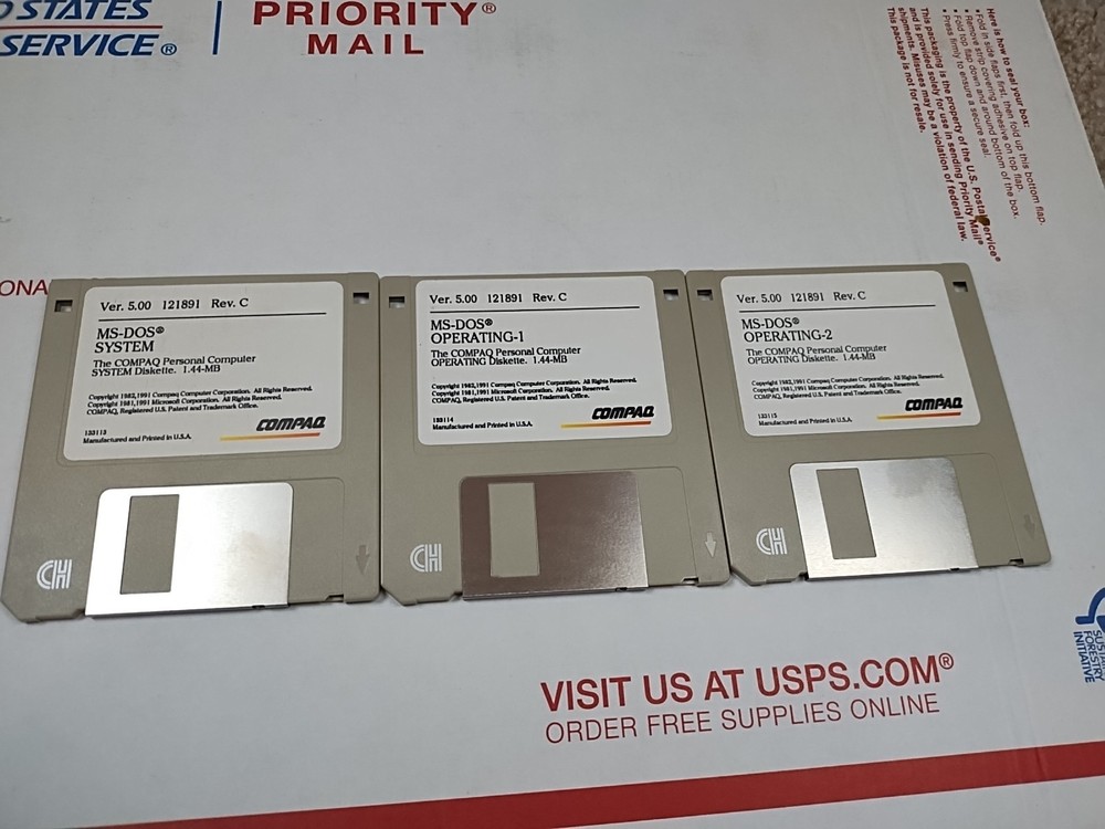 Vintage Compaq DOS Software MS-DOS OEM Diskette Disk 3.5 Operating System 5.0