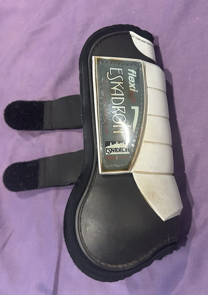 Ludger Beerbaum Eskadron Flexisoft Pro Safe Tendon Boots Front Size Large White
