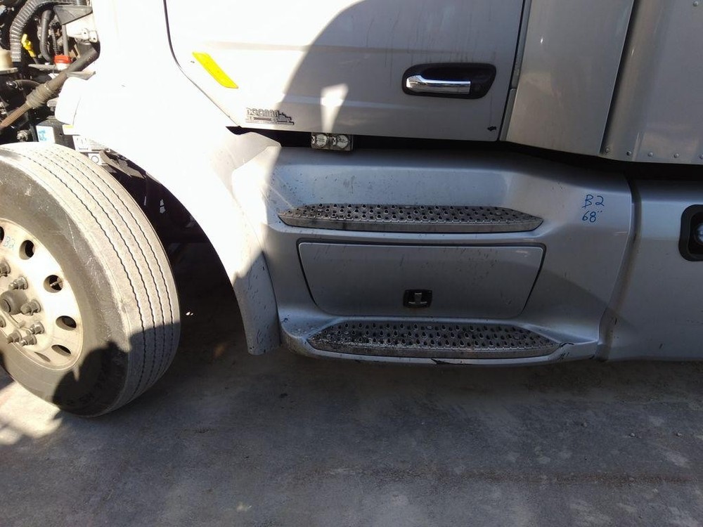 For 2015 PETERBILT 579 SIDE FAIRING Left ,  MN