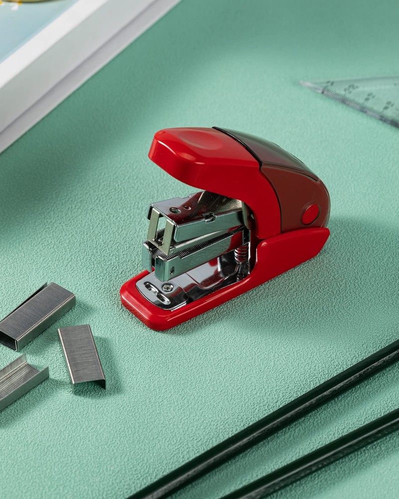 Effortless Mini Stapler Set, 20 Sheet Capacity, Integrated Remover & Staple S...
