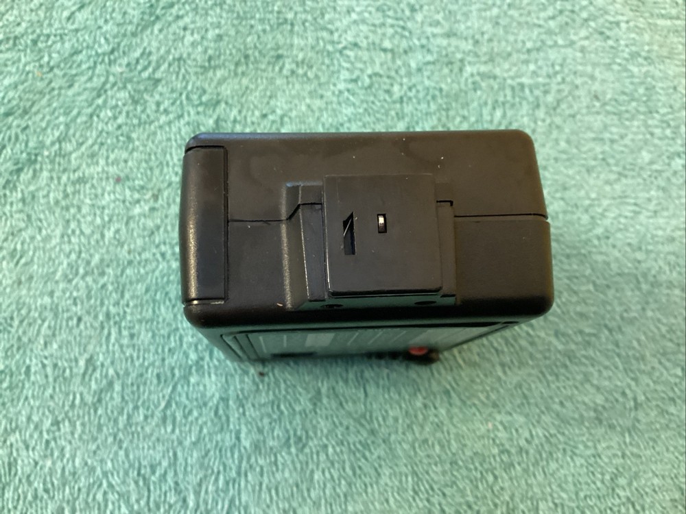 Vivitar 2000 Electronic Flash. NIB.