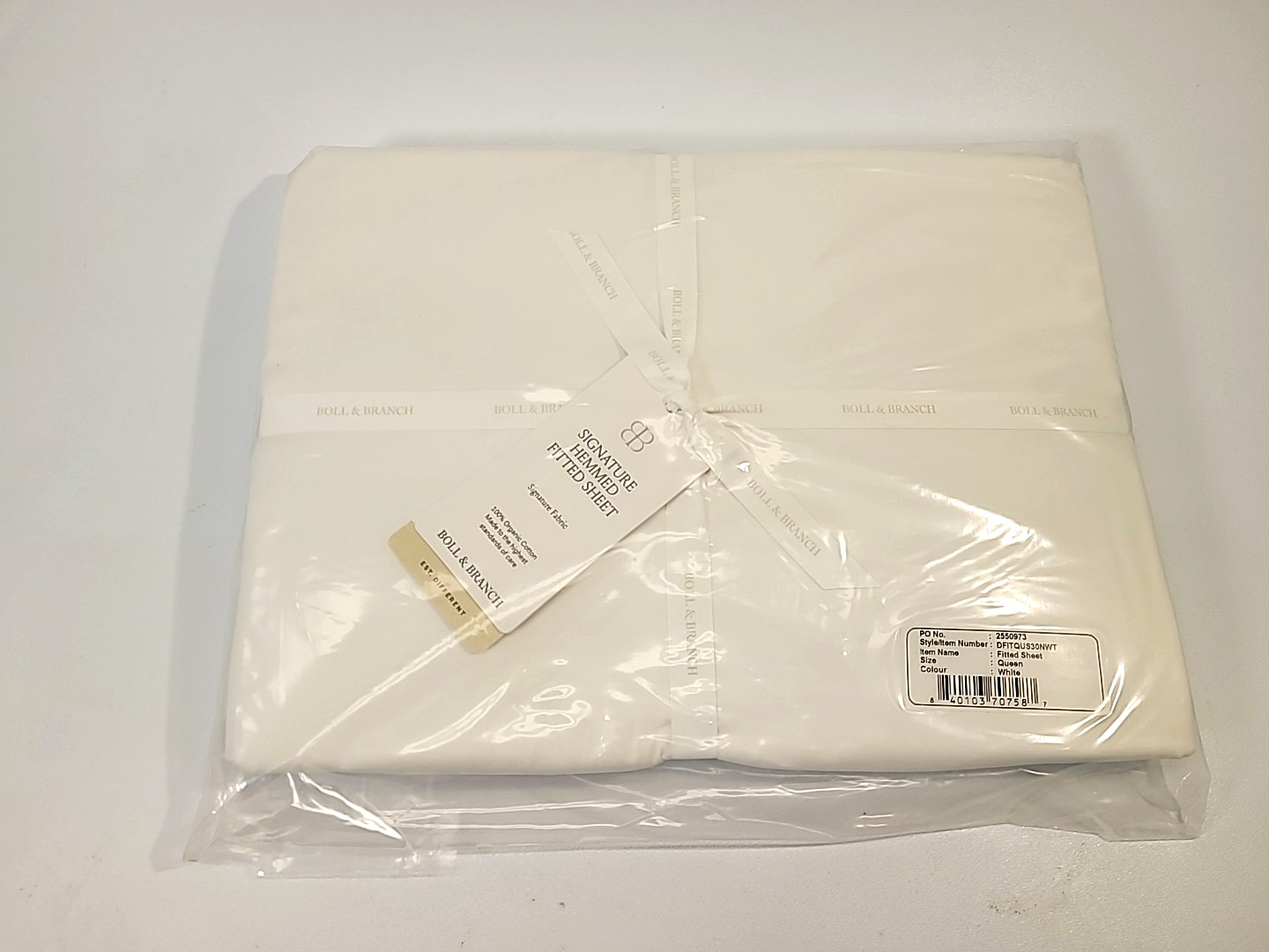 Boll & Branch Signature Hemmed Fitted Bed Sheet Queen White 100% Organic Cotton
