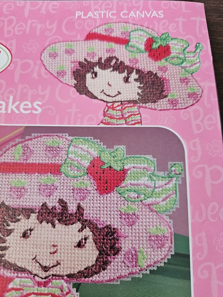 Strawberry Shortcake Frames & Keepsakes Booklet Plastic Canvas Craft Patterns