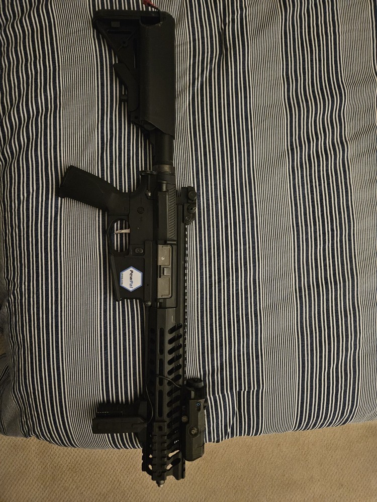Fully Built Lancer Tactical M4 Airsoft Gun.