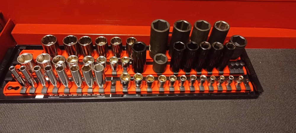 8490 Socket Boss A Versatile 3-Rail Multi-Drive Socket Organizer Tool Tray