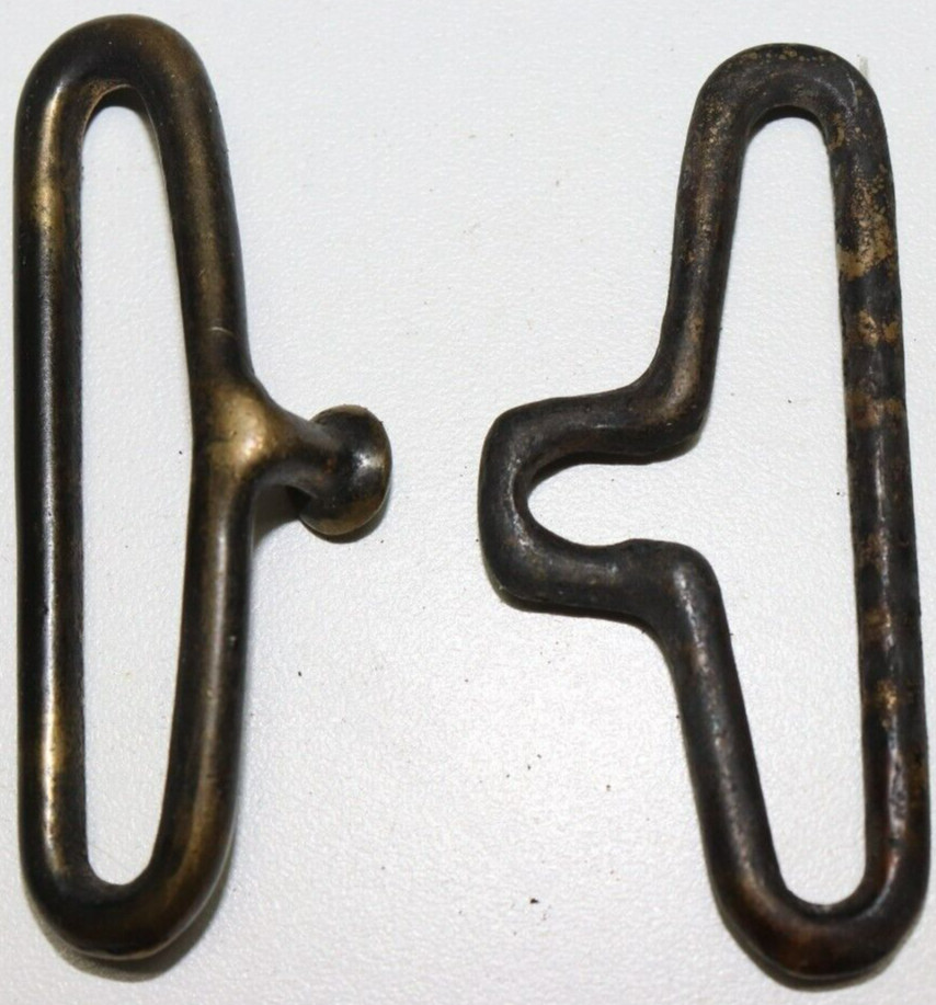 WWII US brass pistol belt hardware rounded peg set each E5205