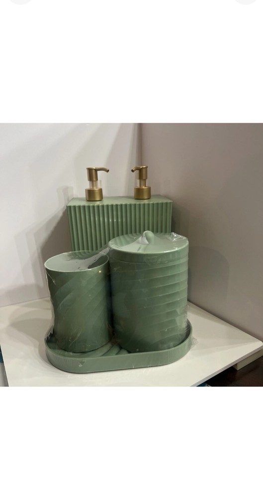 Horizon Group Bath Sets
