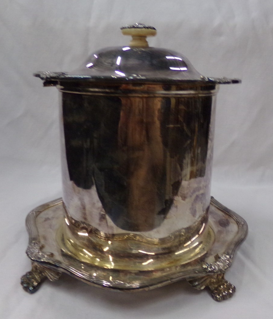Antique WALKER & HALL SHEFFIELD ENGLAND SILVERPLATE FOOTED BISCUIT BARREL