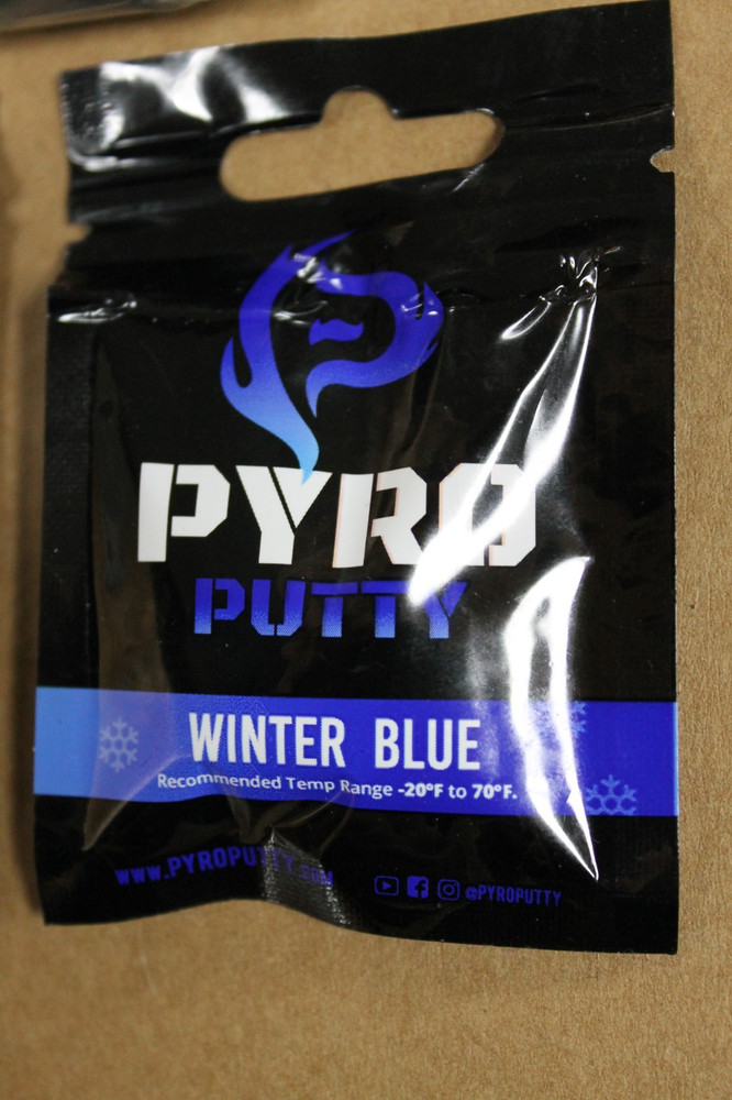 Pyro Putty Dual Arc Lighter - Putty Samples Included