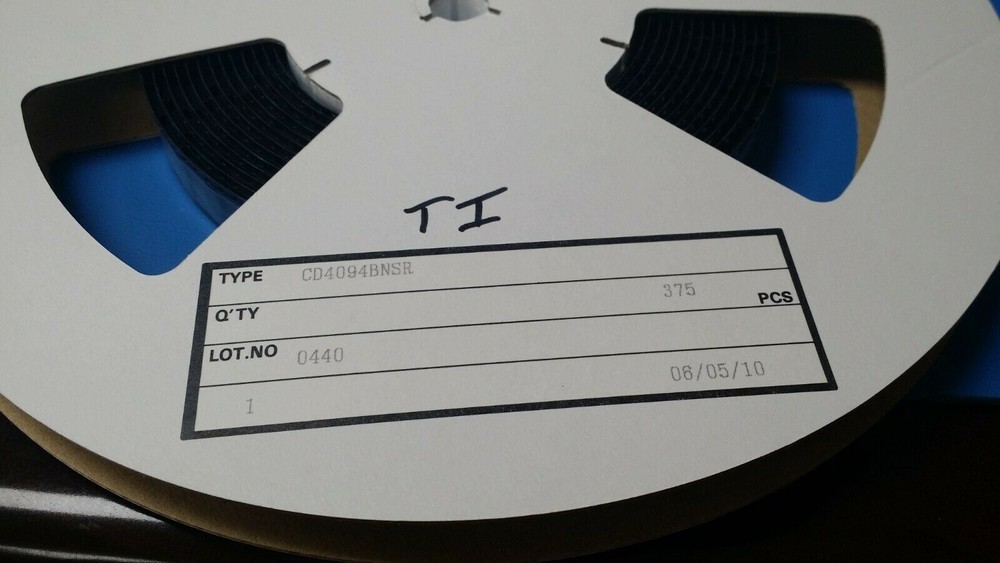 (5 PCS) CD4094BNSR TI Shift Shift Register 1 Element 8 Bit 16-SOIC