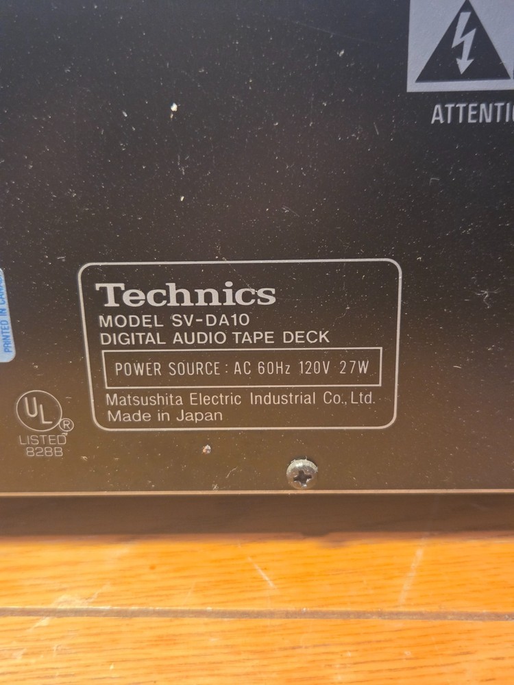 Technics SV-DA10 DAT Player Recorder Digital Audio Tape Deck