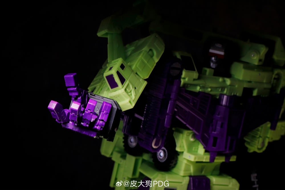 NEWBEE NB-02 Devastator Hand Upgrade Kit ABS Accessories