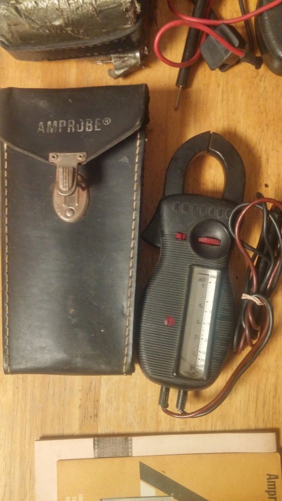 ELECTRONIC TESTING INSTRUMENTS TOTAL OF 5 PLEASE SEE PIC'S