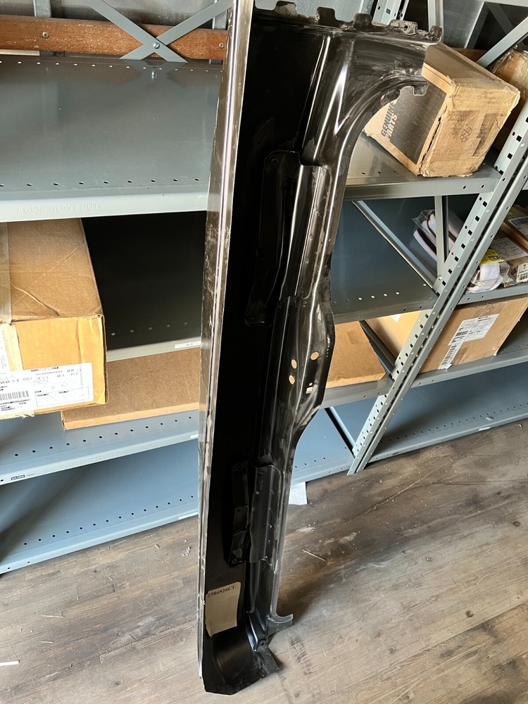 GENUINE OEM INTERNATIONAL OUTER RIGHT B PILLAR PANEL 2586926C1