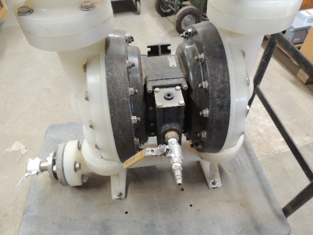 ARO 2" AODD PUMP PD20P-FPS-PTT 182GPM (A4)