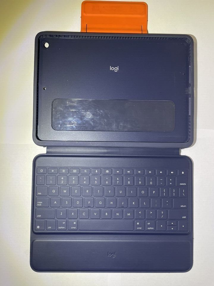 Logitech Rugged Combo iPad Case For iPad 7th 8th 9th GEN with Keyboard, Blue