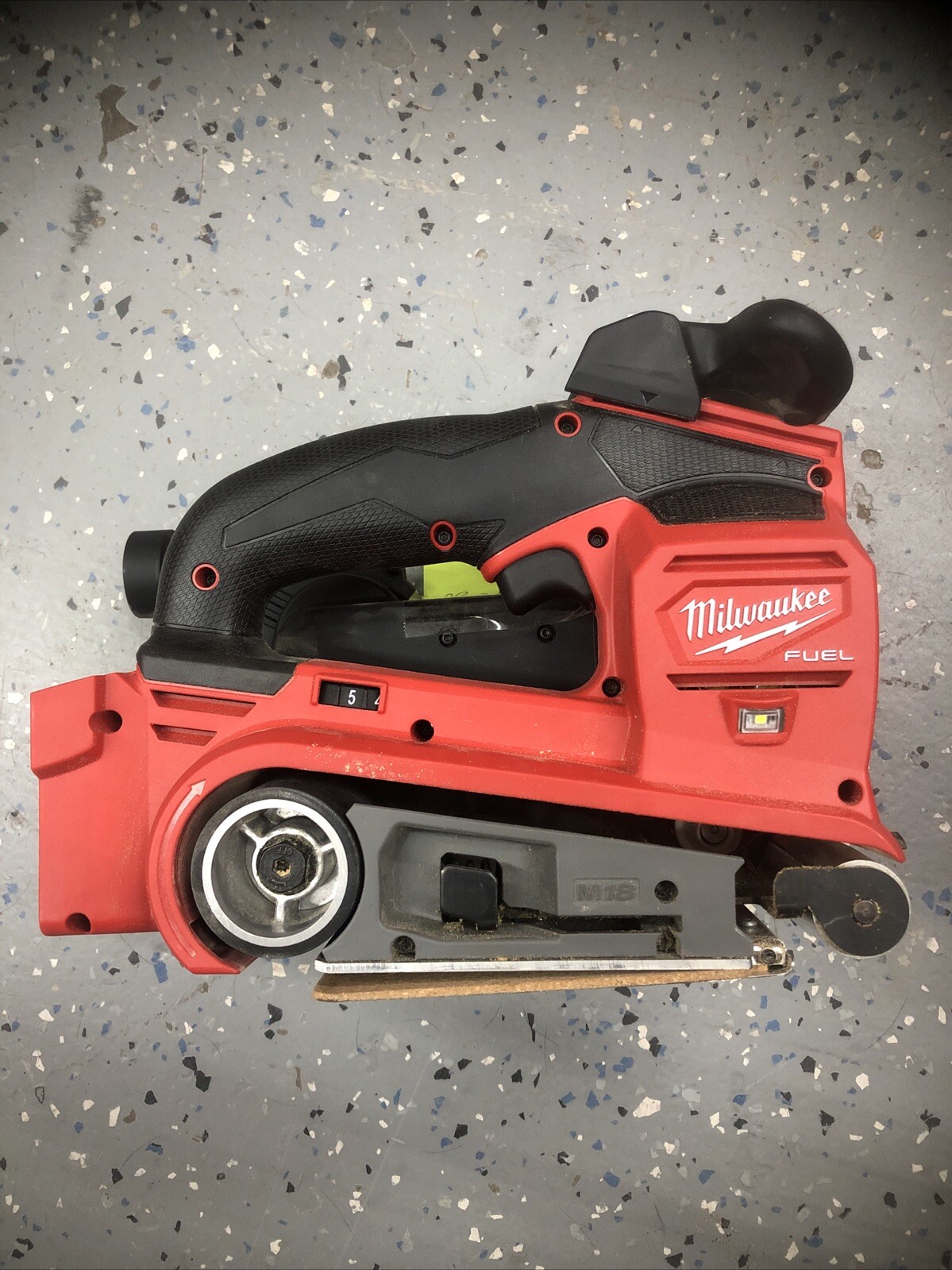 Milwaukee 2832-20 M18 Fuel Brushless Belt Sander
