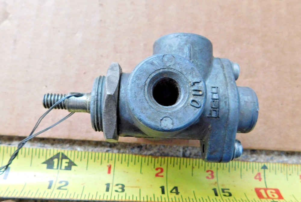TRAILER BRAKE CONTROL VALVE 276567