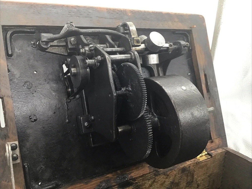 Edison Standard Phonograph Model A cylinder player