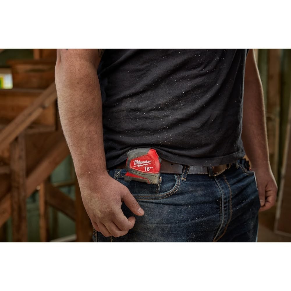 Milwaukee 8M/26Ft Compact Tape Measure