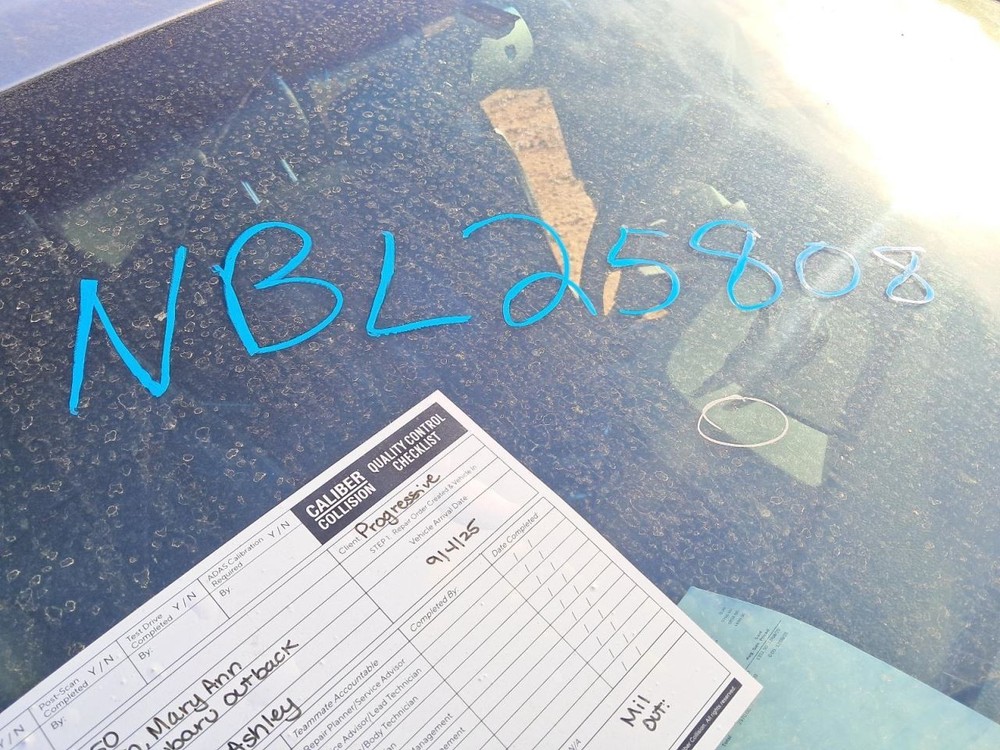 LEGACY 2012 Glove Box 4896921