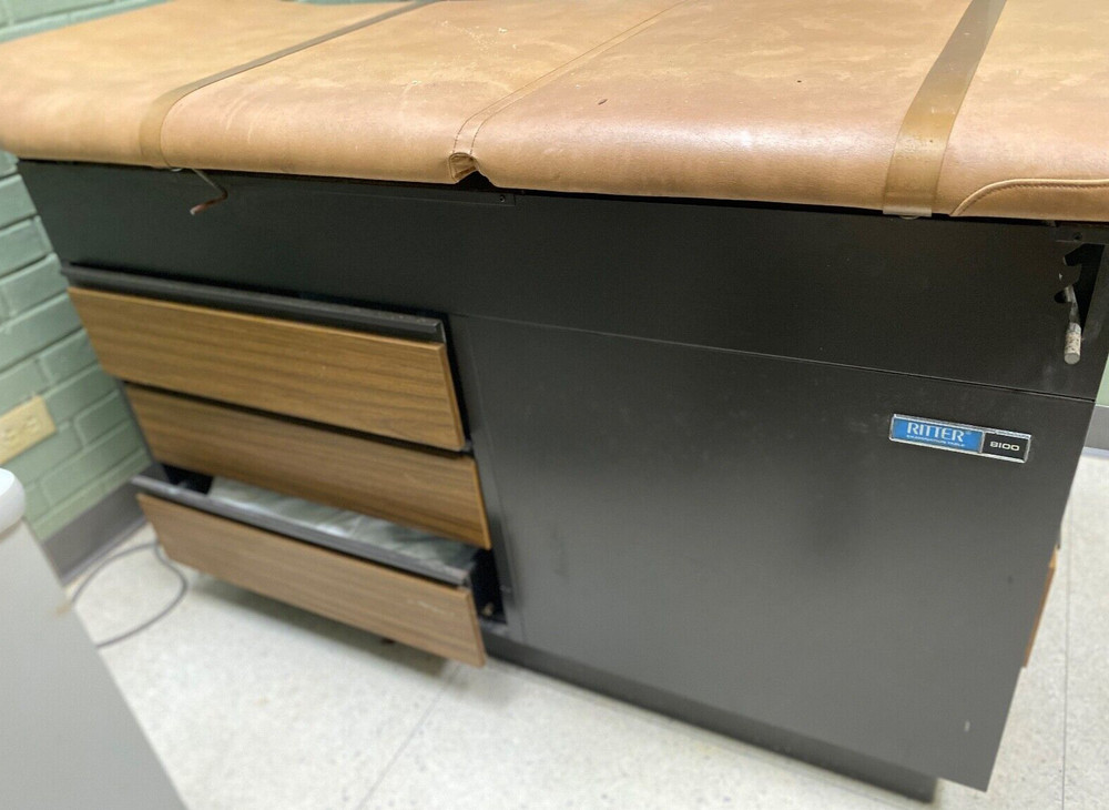 RITTER 8100 EXAMINATION TABLE (297259)
