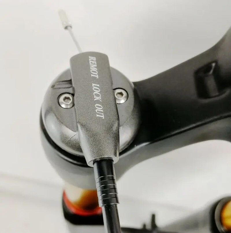 Mountain Bike Air Front Fork 27.5/29'' Shoulde/Wire Control Damping Adjustment