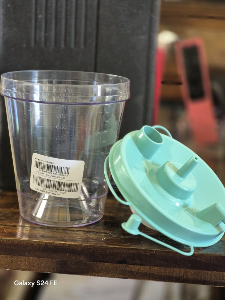 MEDLINE Suction Canister with Filter Lid 850cc .