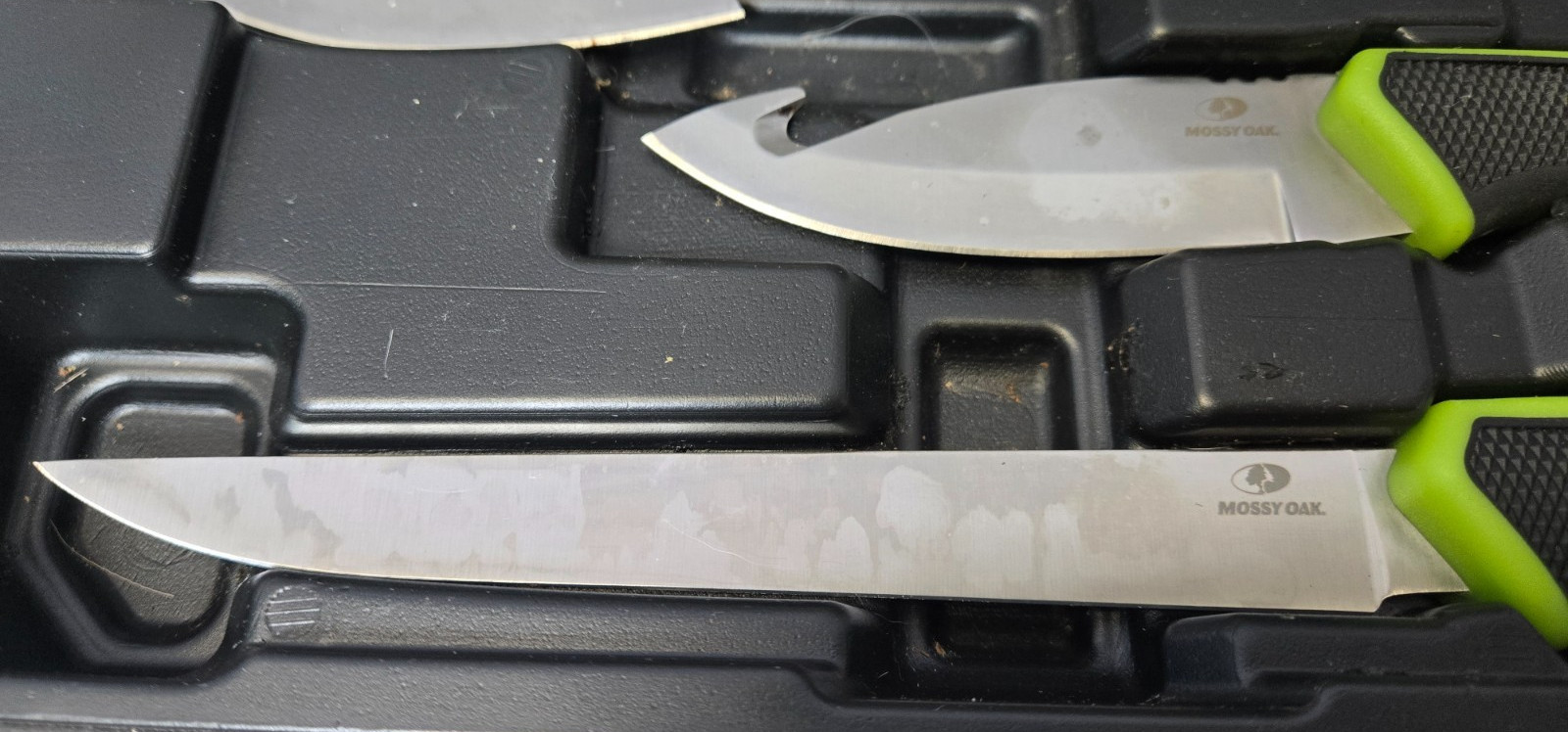 Mossy Oak Hunting Field Dressing Kit - 8 Steel Tools with Storage Case