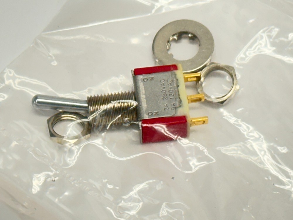 Eberline SPDT Toggle Switch For DAM-4