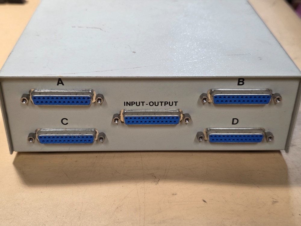 Data Transfer Switch, 4-port RJ45 network switch box