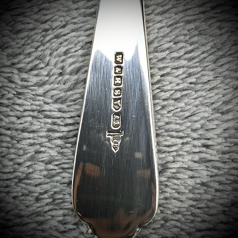 Walker & Hall Silver Plated Bowl & Spoon Set Gilt Interior Boxed