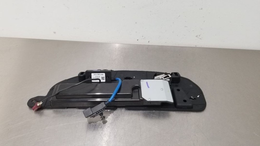 16 CHEVY CORVETTE C7 FRONT VIEW WINDSHIELD MOUNTED CAMERA 23333585