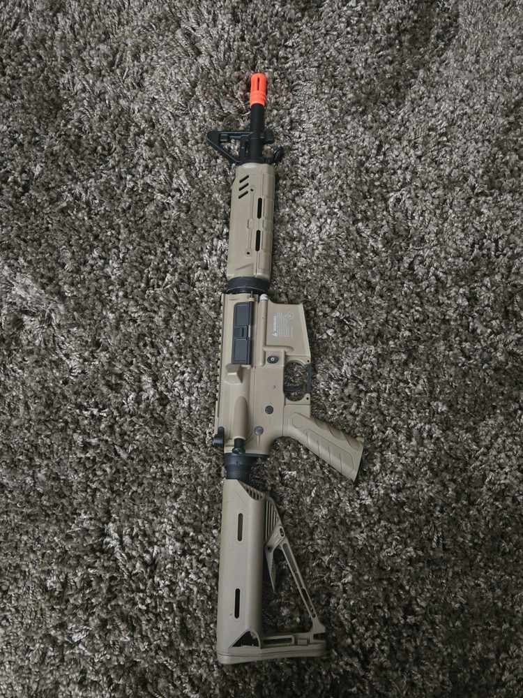 Airsoft AEG Valken M4
