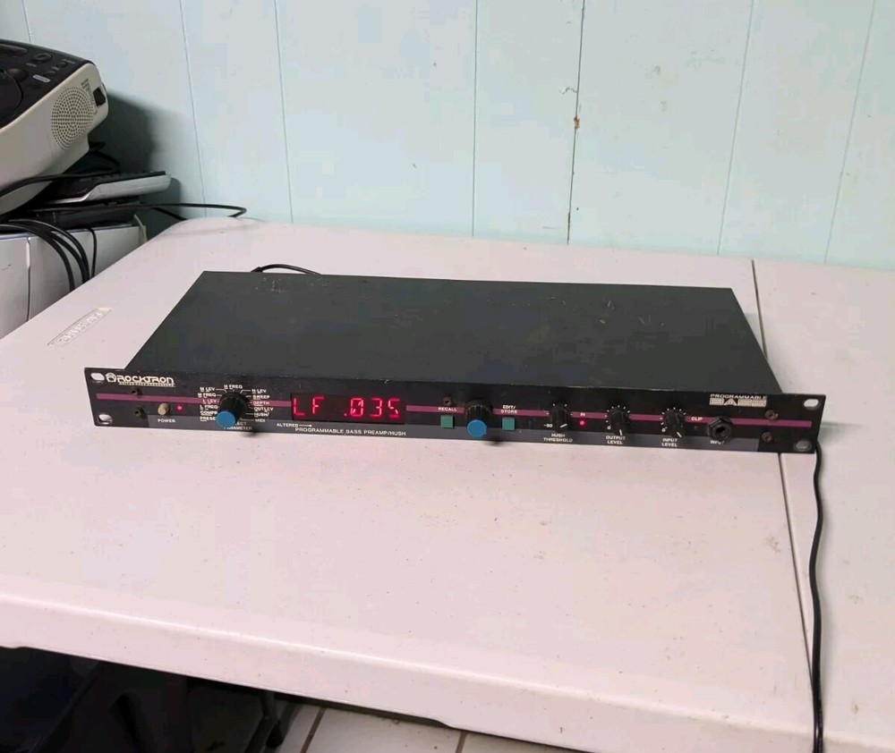 Rocktron Programmable Bass preamp/hush Guitar Rack Processor, Powers On/Untested