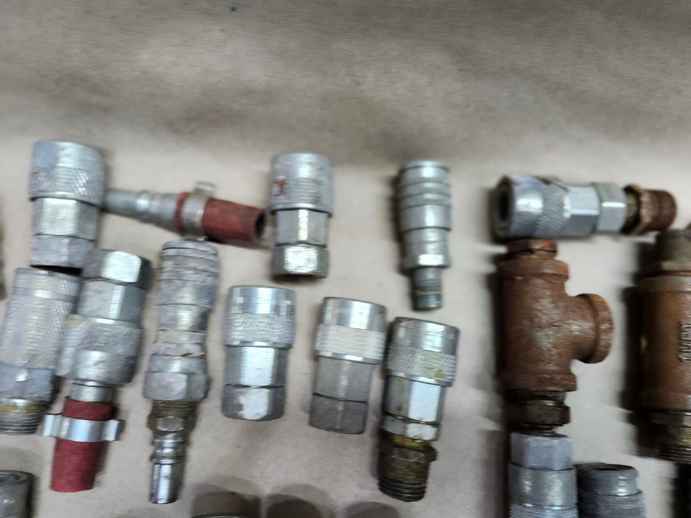 AIR TOOL FITTING ASSORTMENT
