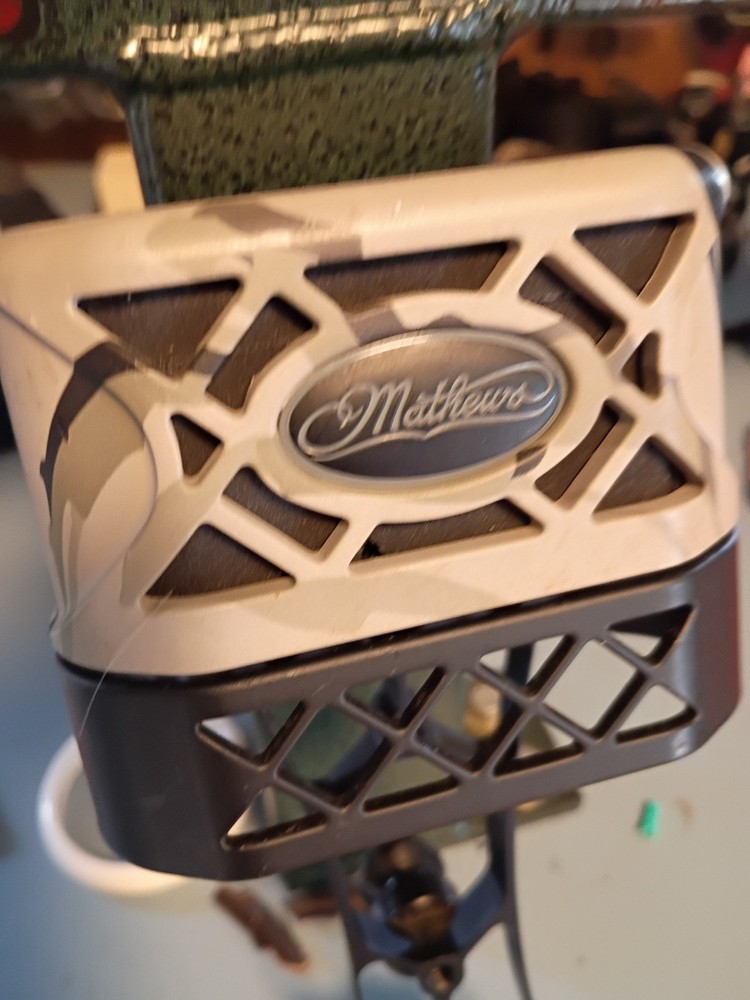 Mathews Arrow Web HD Camo 4 Arrow Quiver Only. Know Claw