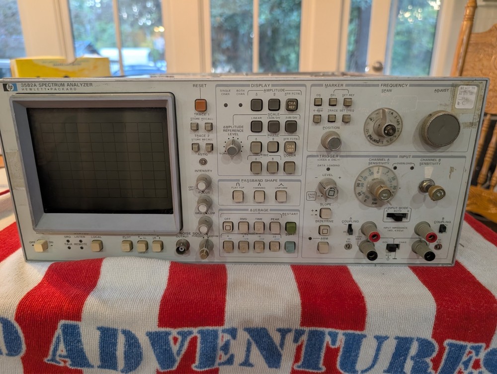 HP 3582A Dual-Channel Dynamic Spectrum Analyzer - Powers Up, CRT Does Not Work