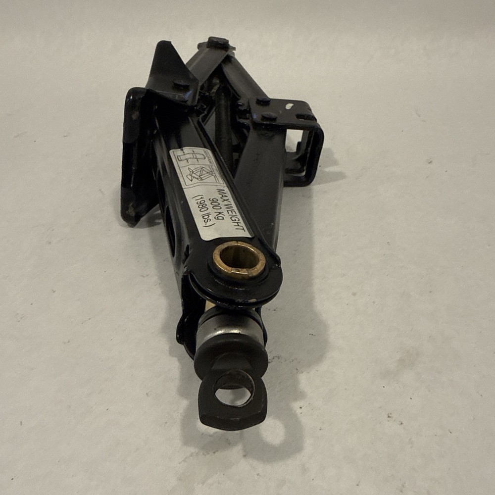 2005 - 2011 Subaru Legacy Jack Kit Assembly OEM