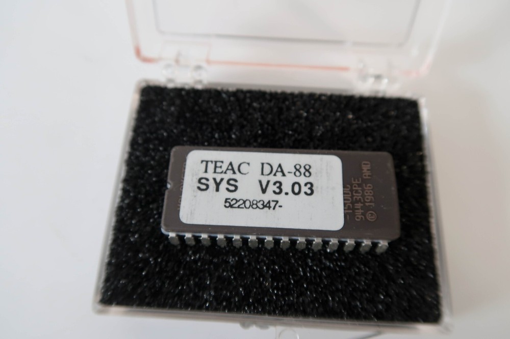 TASCAM / TEAC DA-88 Micro Chip ( SYS V3.03 ) 1986 AMD