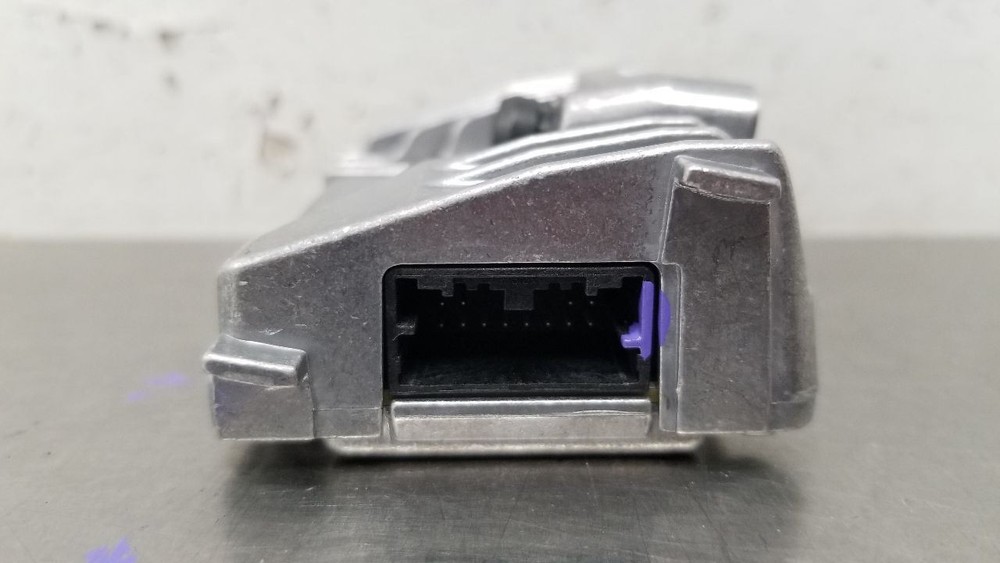 25 CHEVY SILVERADO 1500 FRONT FACING CAMERA WINDSHIELD MOUNTED 85011462