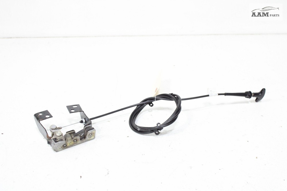 2018-2024 FREIGHTLINER CASCADIA FRONT RIGHT SIDE BAGGAGE DOOR RELEASE CABLE OEM