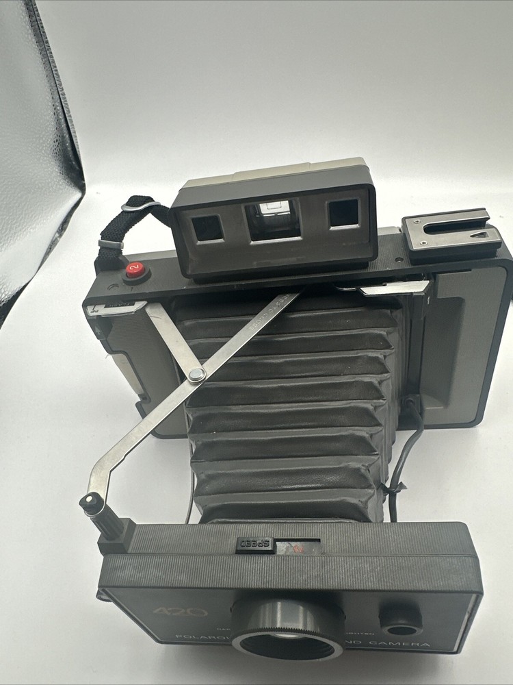 Polaroid Focused Flash 420 Automatic Land Camera